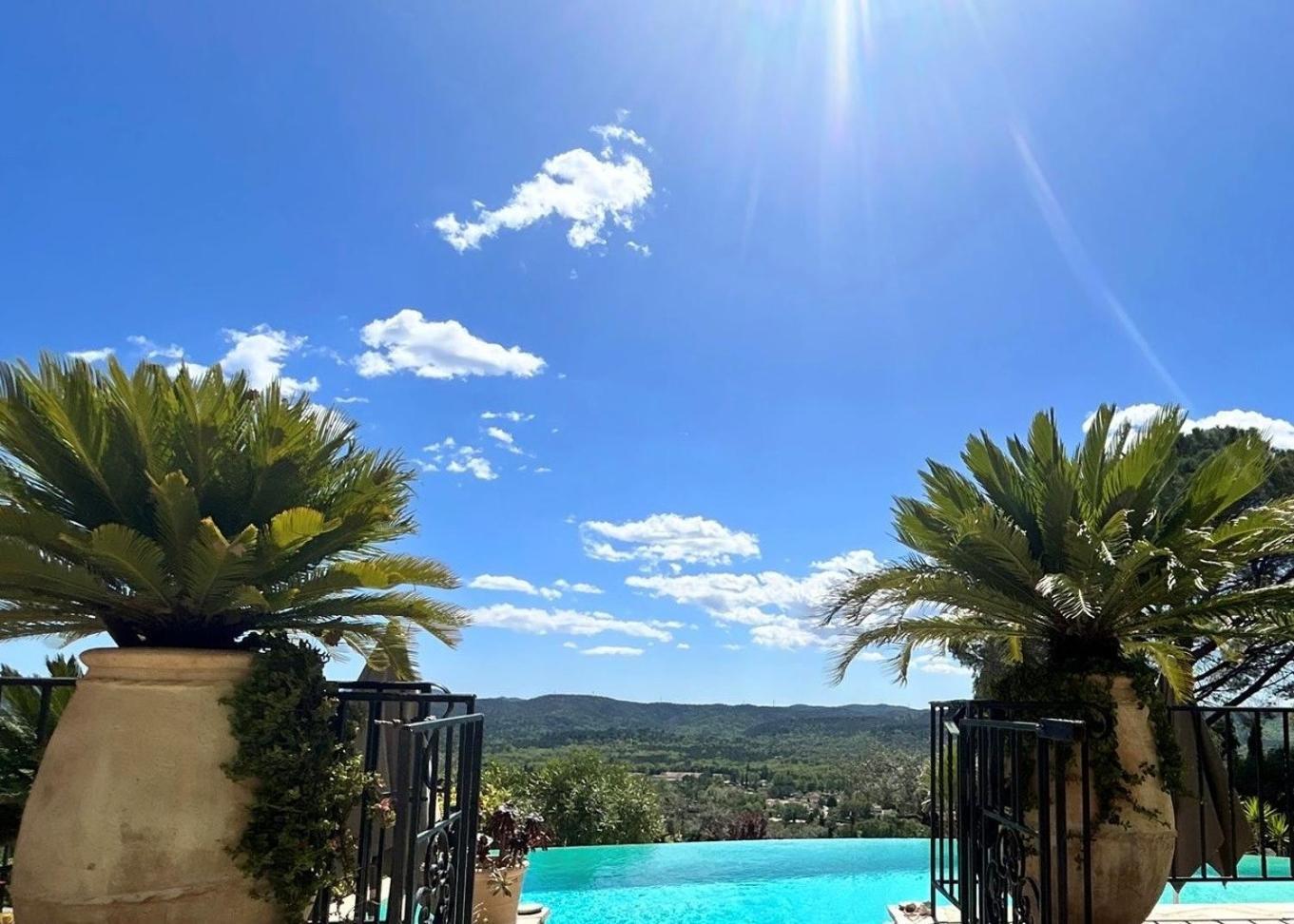 מוטורו Les Lodges De Saint-Cassien 3 מראה חיצוני תמונה