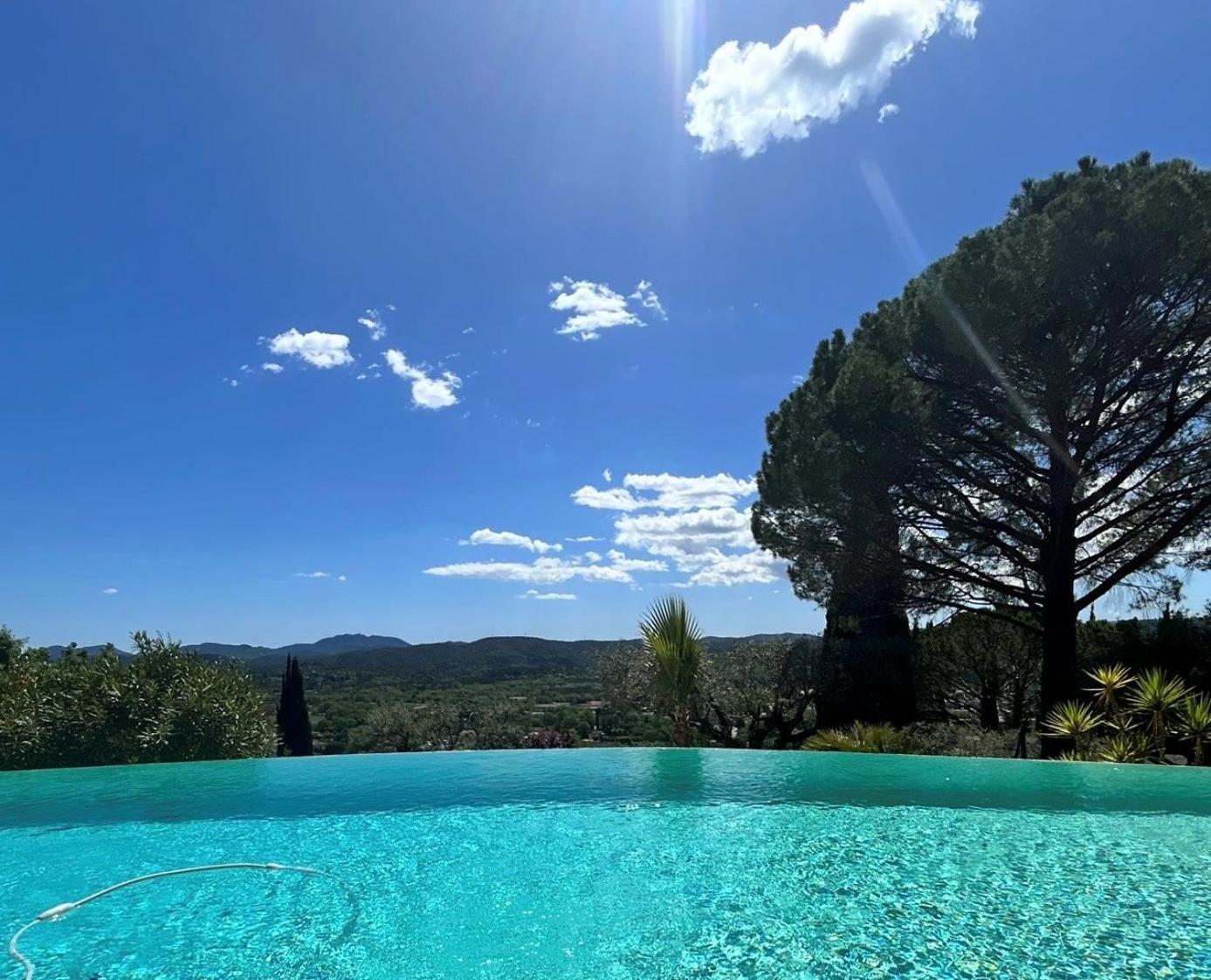 מוטורו Les Lodges De Saint-Cassien 3 מראה חיצוני תמונה
